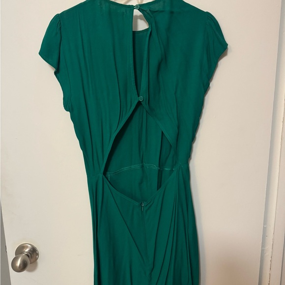 Reformation dress - size 6 - green - - Picture 2 of 2